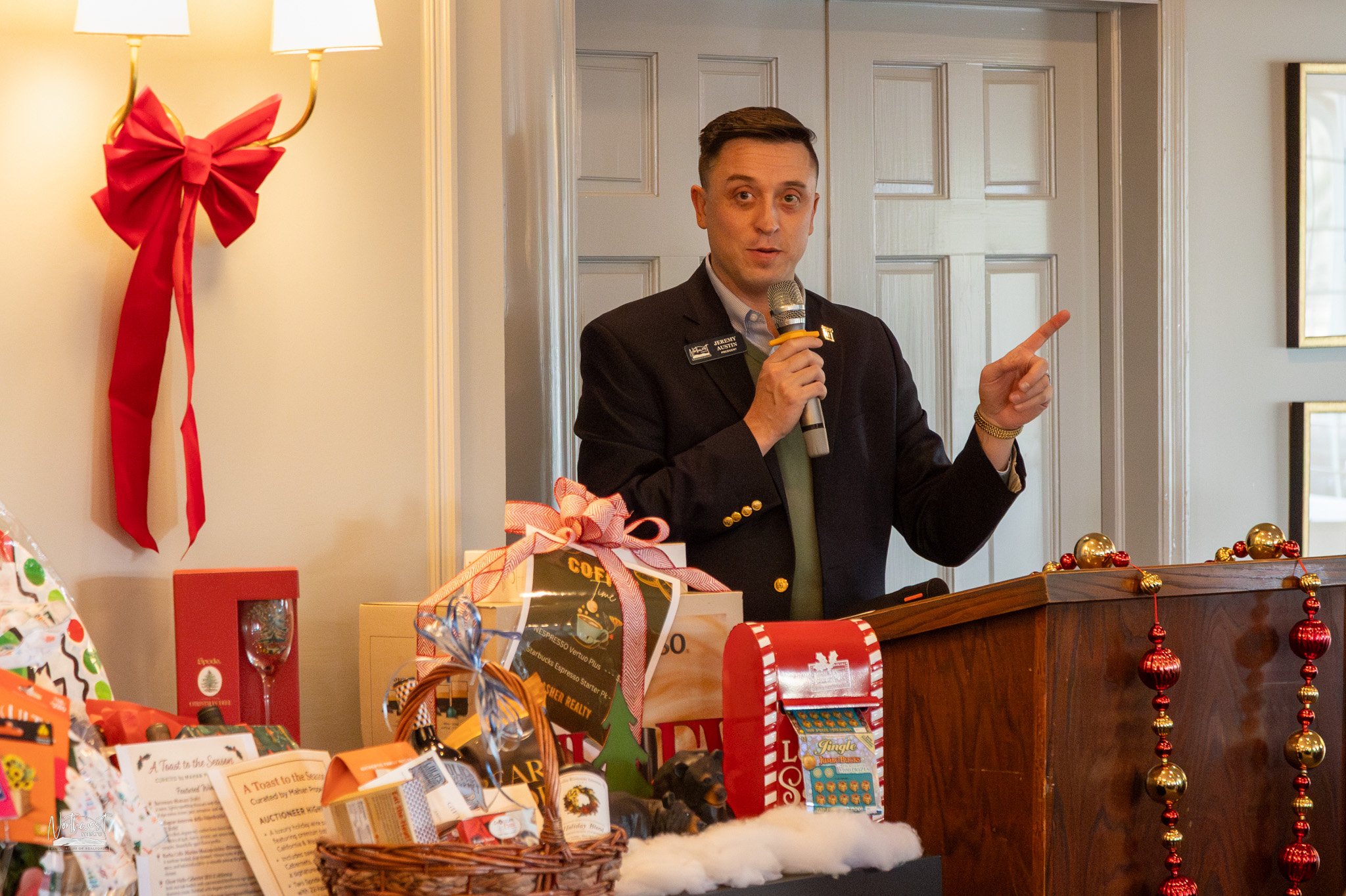 2025-NWMAR-HolidayLunch-14